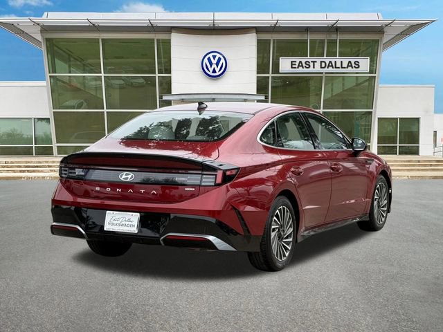 Used 2025 Hyundai Sonata SEL FWD image 3