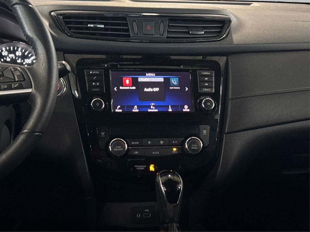 Used 2019 Nissan Rogue SV AWD/4WD image 21