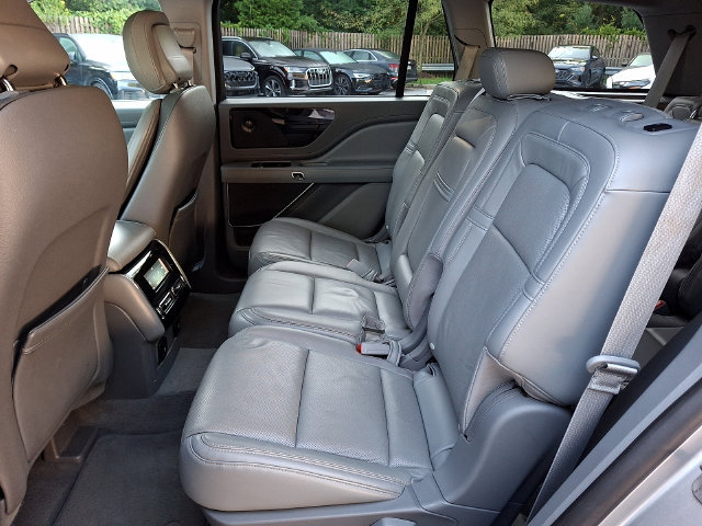 Used 2020 Lincoln Aviator Reserve w/ Elements Package Plus AWD/4WD image 10