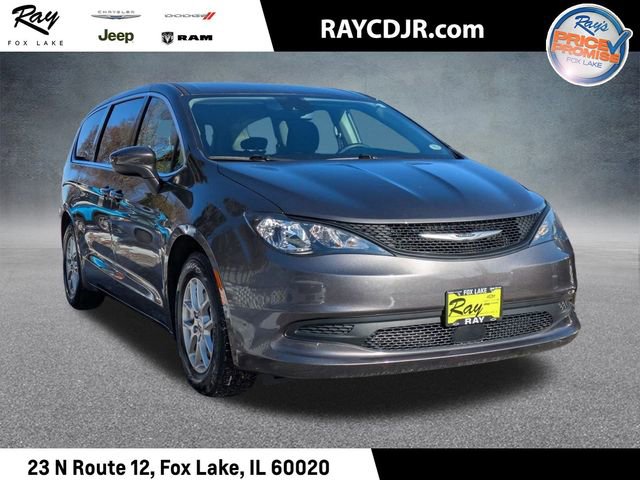 Certified 2023 Chrysler Voyager LX image 1