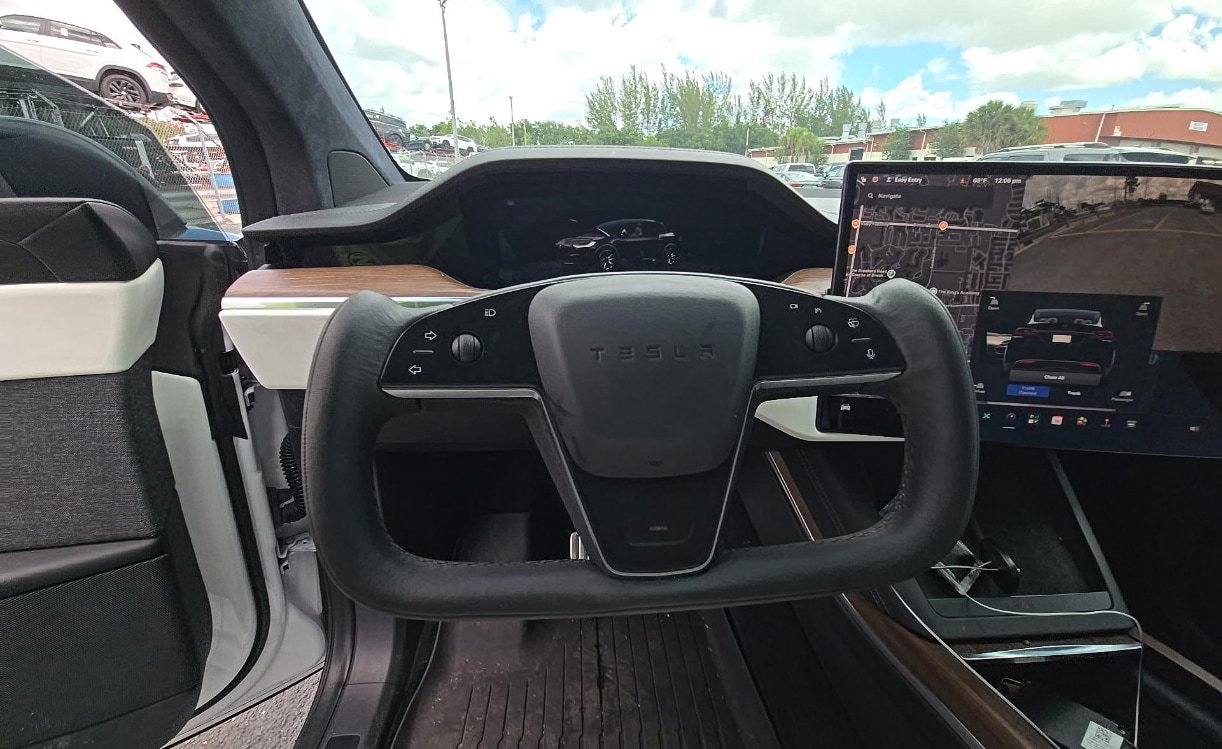 Used 2022 Tesla Model X AWD/4WD image 11