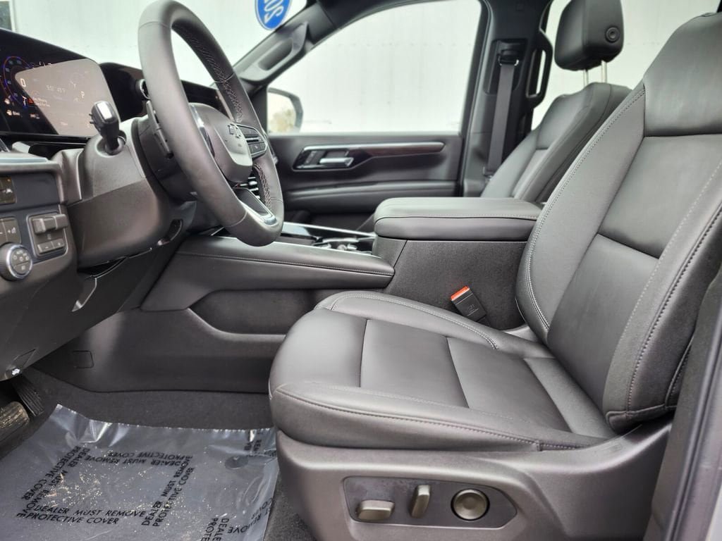 Used 2026 Chevrolet Tahoe Z71 w/ Comfort Package AWD/4WD image 18