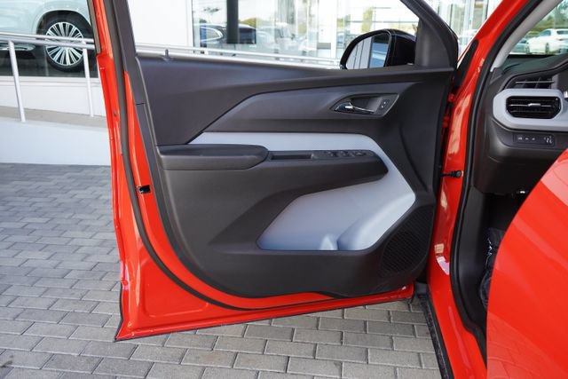 New 2027 Chevrolet Bolt RS w/ Technology Package FWD image 19