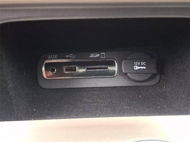 Used 2014 Jeep Grand Cherokee Overland w/ Advanced Technology Group image 29