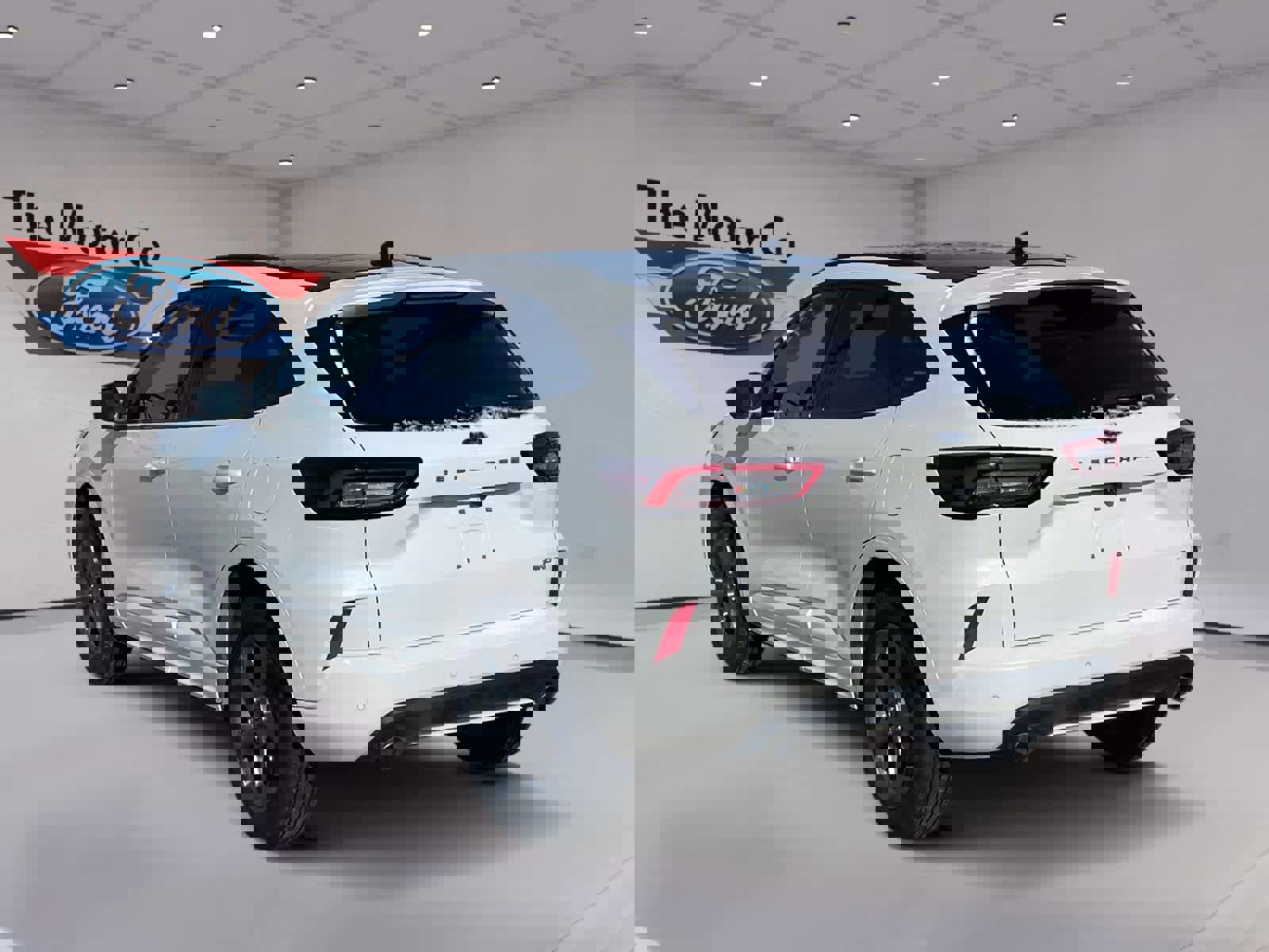 Certified 2023 Ford Escape ST-Line w/ Tech Pack #1 image 7