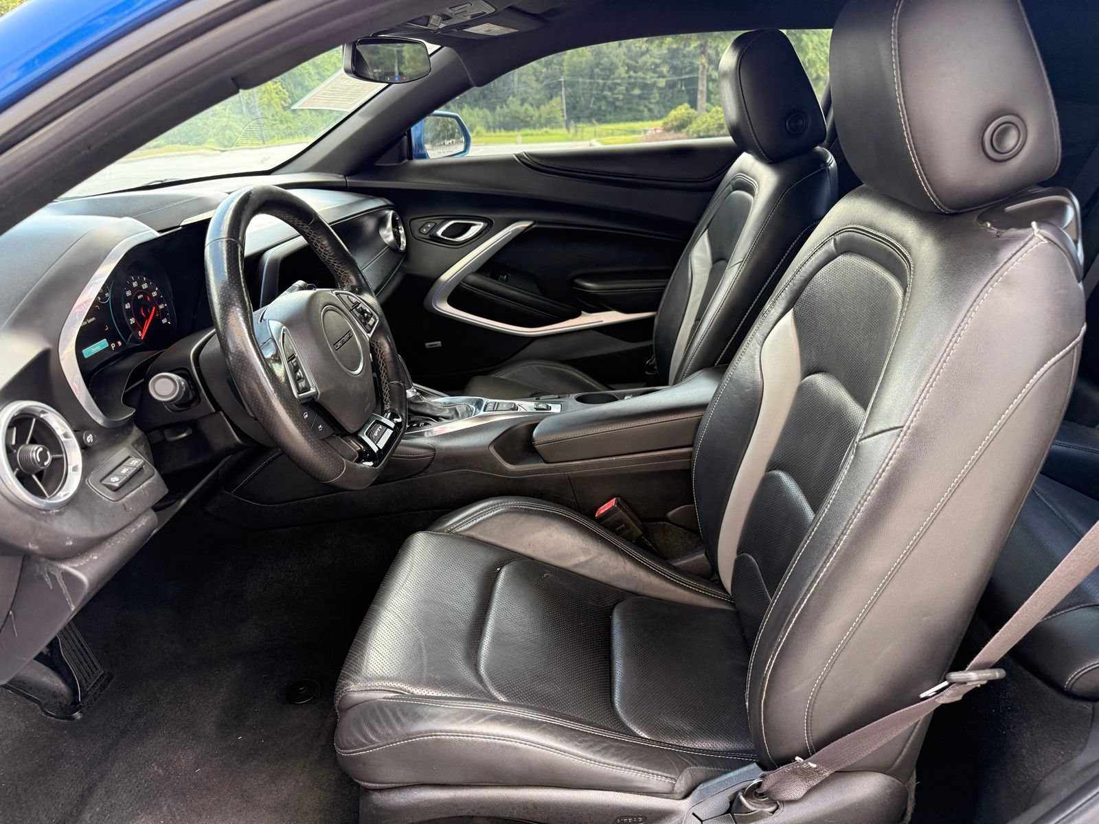 Used 2017 Chevrolet Camaro LT RWD image 34