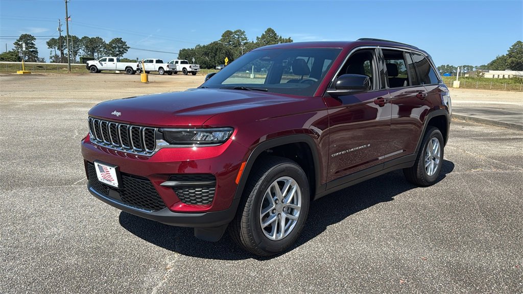 New 2025 Jeep Grand Cherokee Laredo X image 4