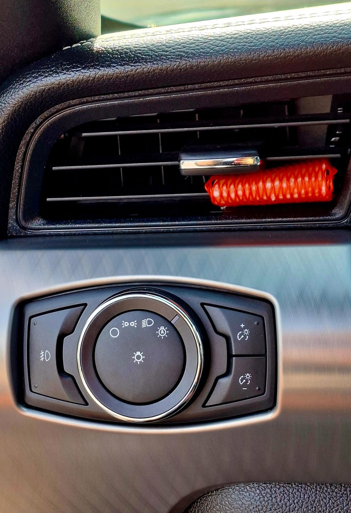 Used 2015 Ford Mustang Premium w/ Equipment Group 201A RWD image 28