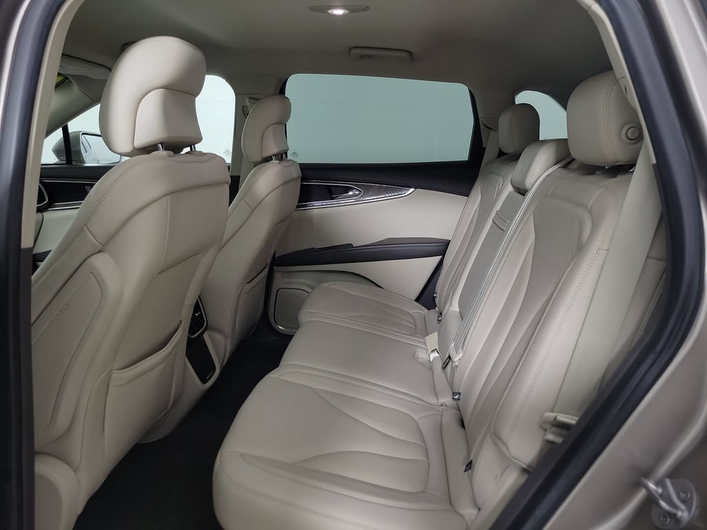 Used 2018 Lincoln MKX Select w/ Select Plus Package FWD image 14