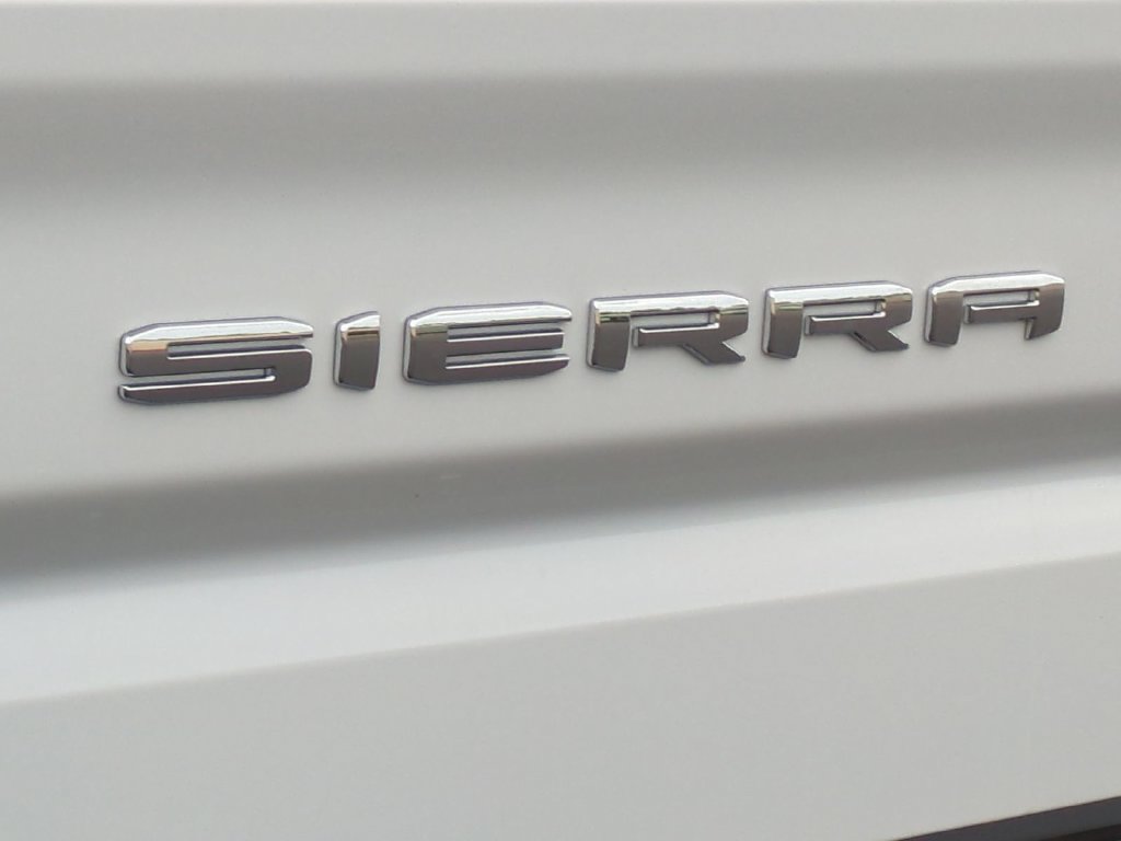 Used 2025 GMC Sierra 1500 AT4 AWD/4WD image 10