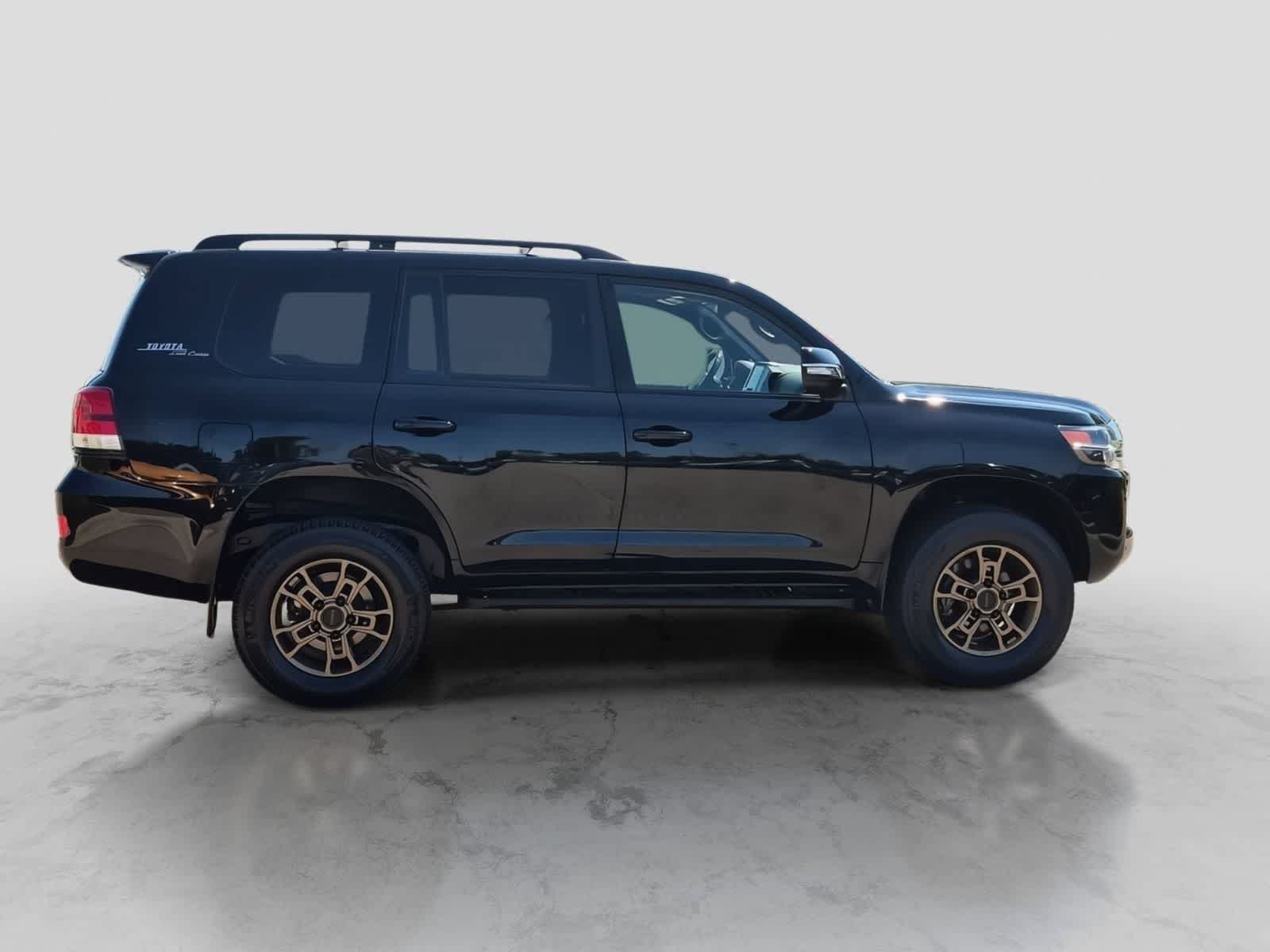 Used 2021 Toyota Land Cruiser Heritage Edition AWD/4WD image 9