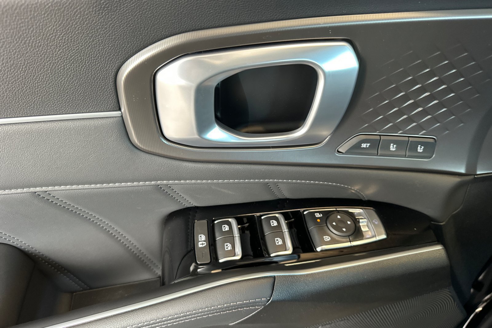New 2026 Kia Sorento SX Prestige AWD/4WD image 11