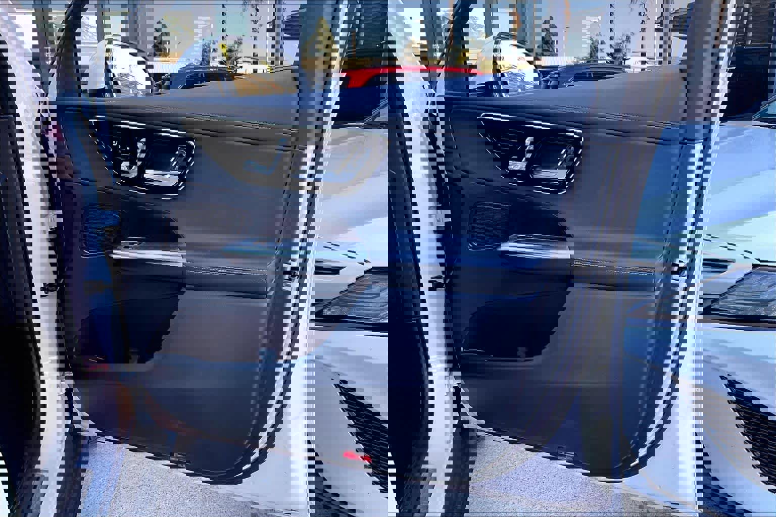 Used 2024 Mercedes-Benz GLC 300 image 22