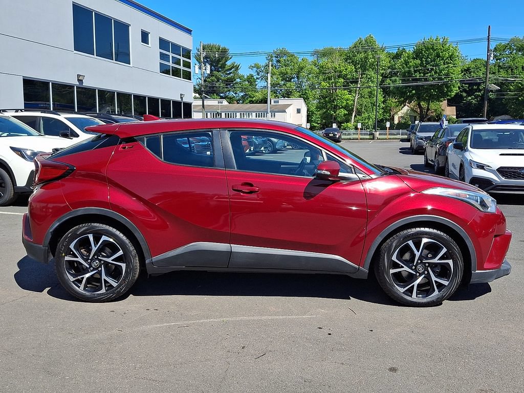 Used 2018 Toyota C-HR XLE FWD image 7