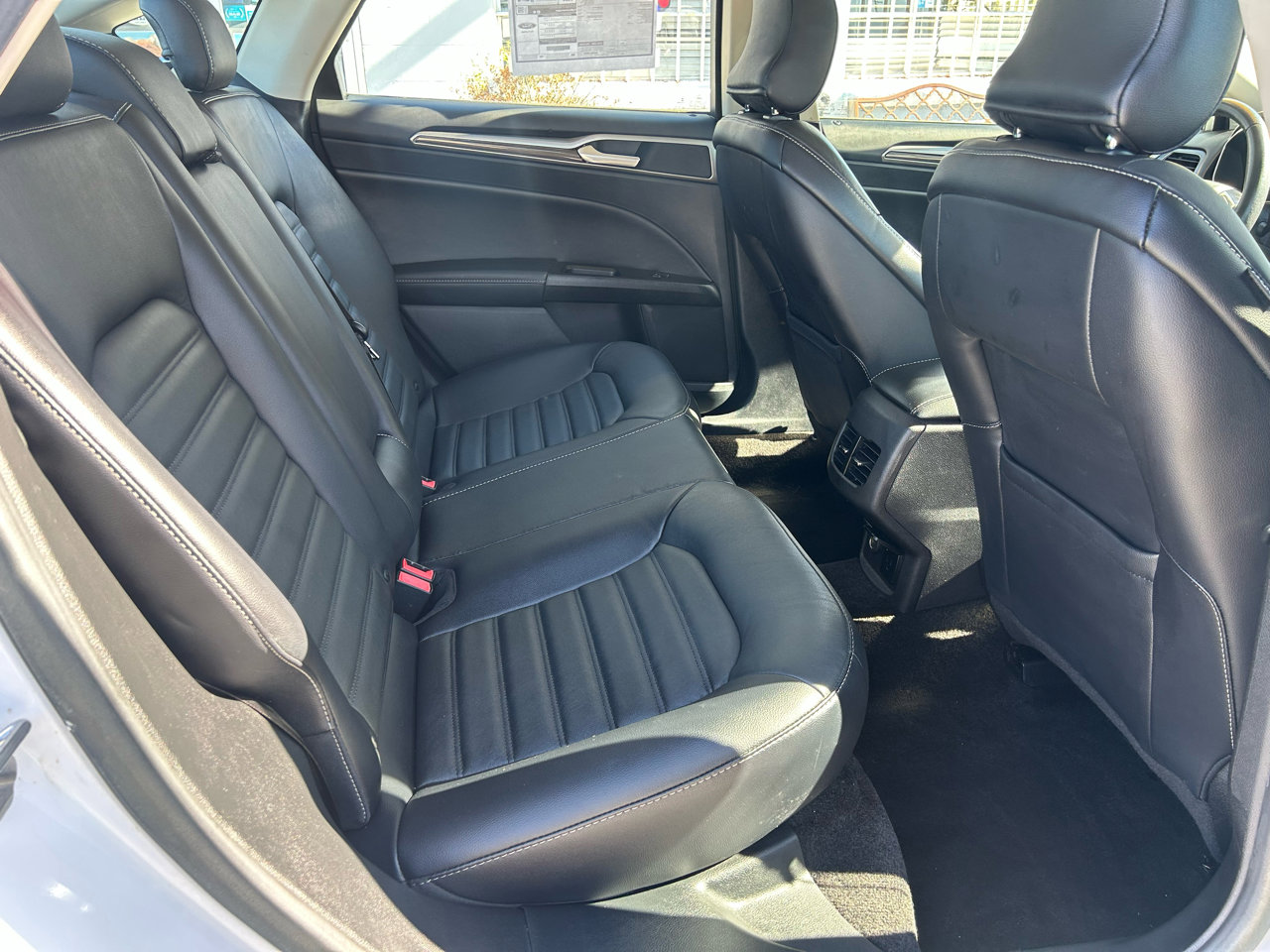 Used 2018 Ford Fusion SE w/ Equipment Group 602A image 13