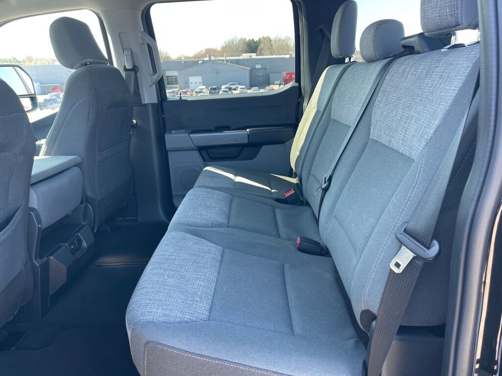 Used 2025 Ford F250 XLT w/ Snow Plow Prep Package image 13