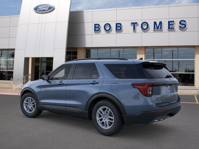 New 2026 Ford Explorer Active RWD image 5