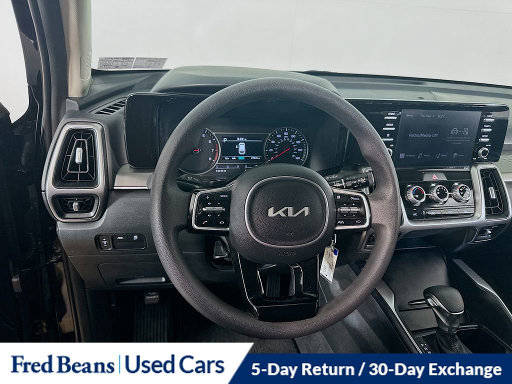 Used 2022 Kia Sorento LX image 20