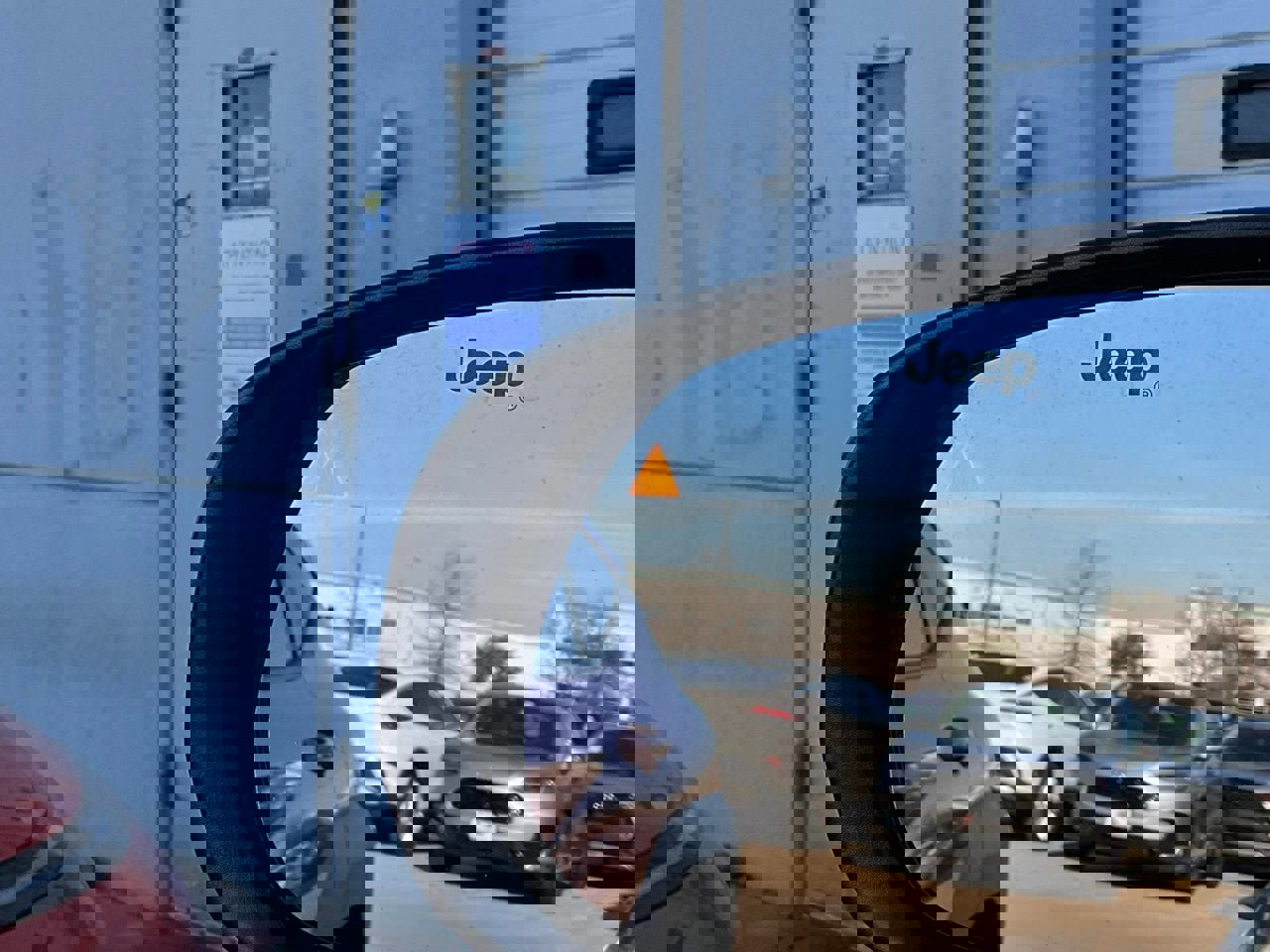 Used 2025 Jeep Compass Trailhawk image 19