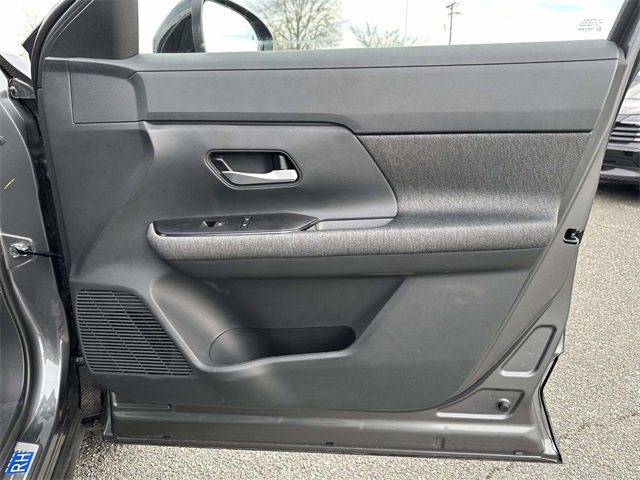 New 2026 Nissan Kicks SV w/ Illumination Package image 8