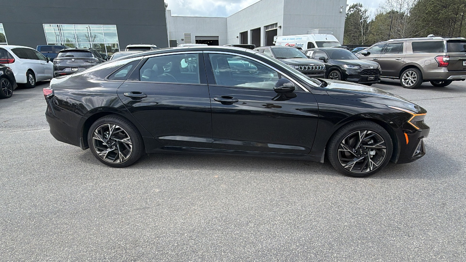 Used 2025 Kia K5 GT-Line w/ GT-Line Premium Package FWD image 7