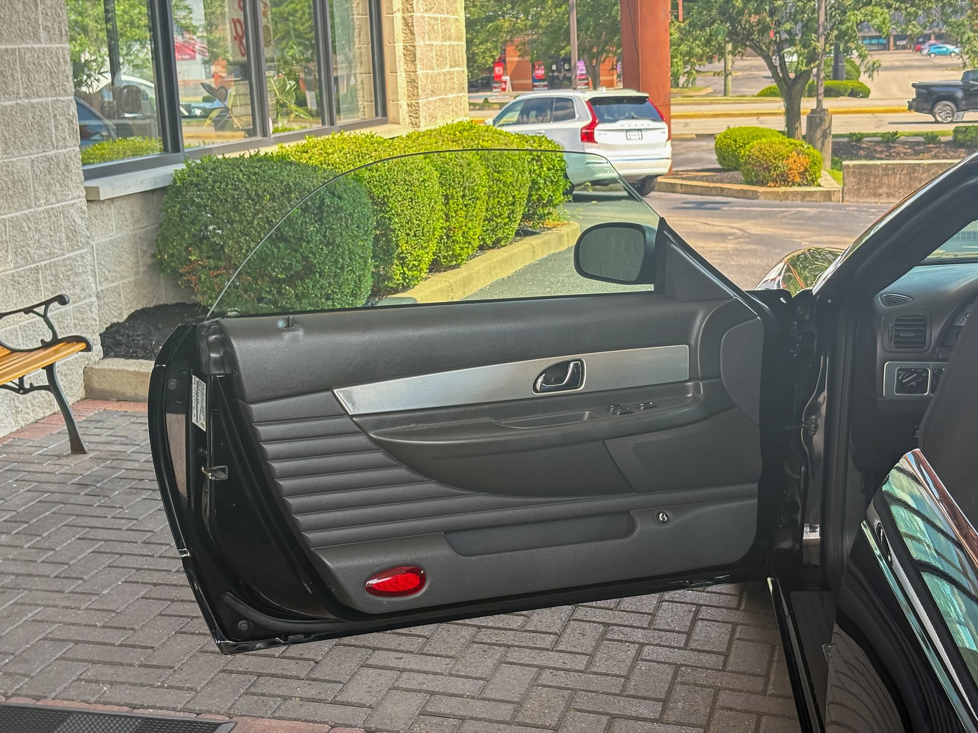 Used 2002 Ford Thunderbird RWD image 19