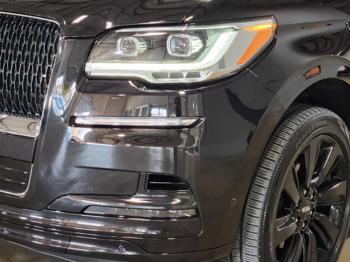 Used 2022 Lincoln Navigator Reserve AWD/4WD image 14