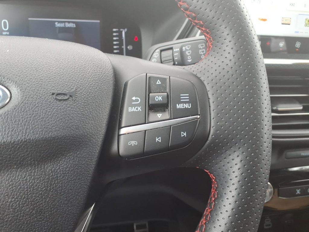 Certified 2024 Ford Escape ST-Line w/ Tech Pack #1 FWD image 17