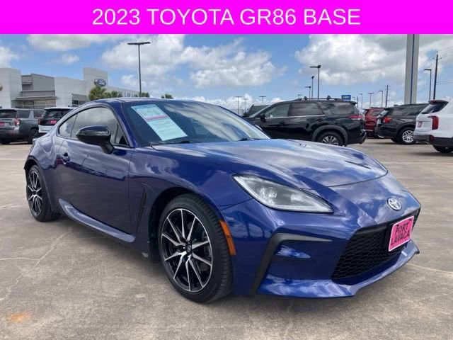 Used 2023 Toyota GR86 RWD image 9