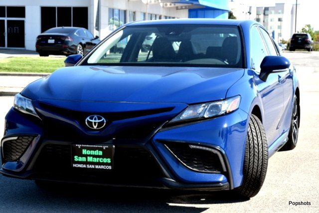 Used 2024 Toyota Camry SE image 1