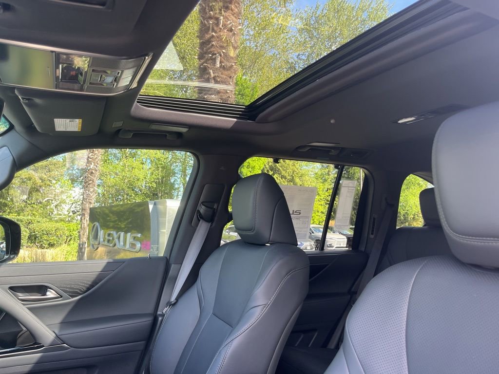 New 2026 Lexus LX 700h Overtrail AWD/4WD image 14