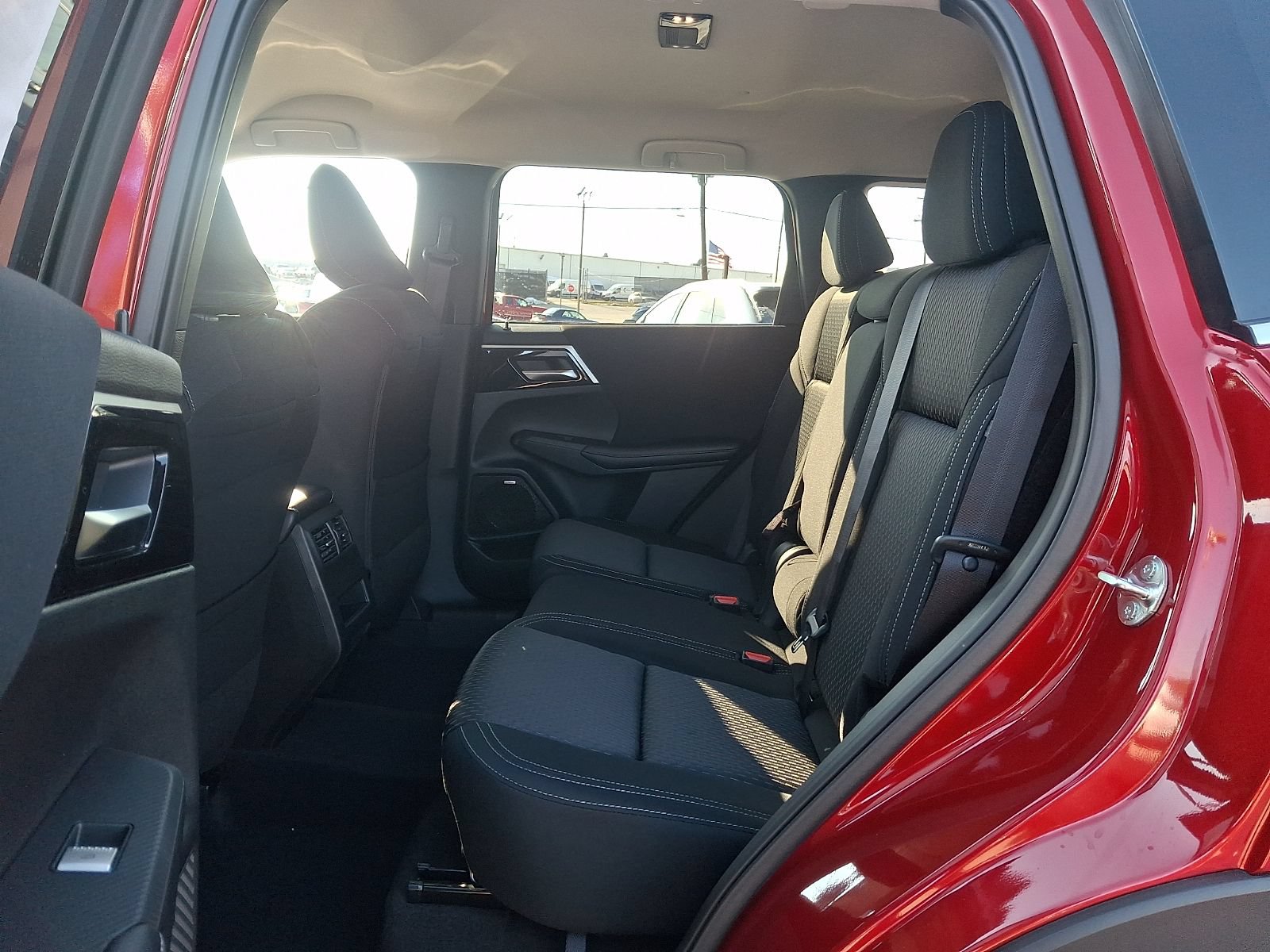 New 2026 Mitsubishi Outlander ES AWD/4WD image 9