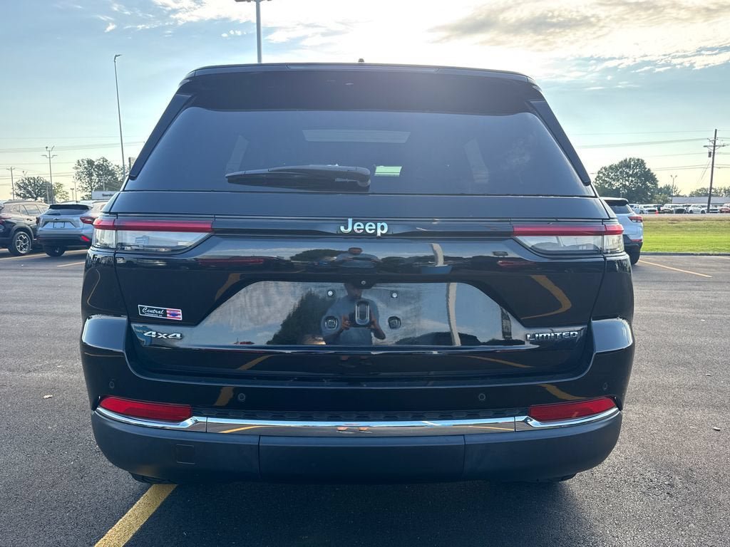 Used 2022 Jeep Grand Cherokee Limited AWD/4WD image 5