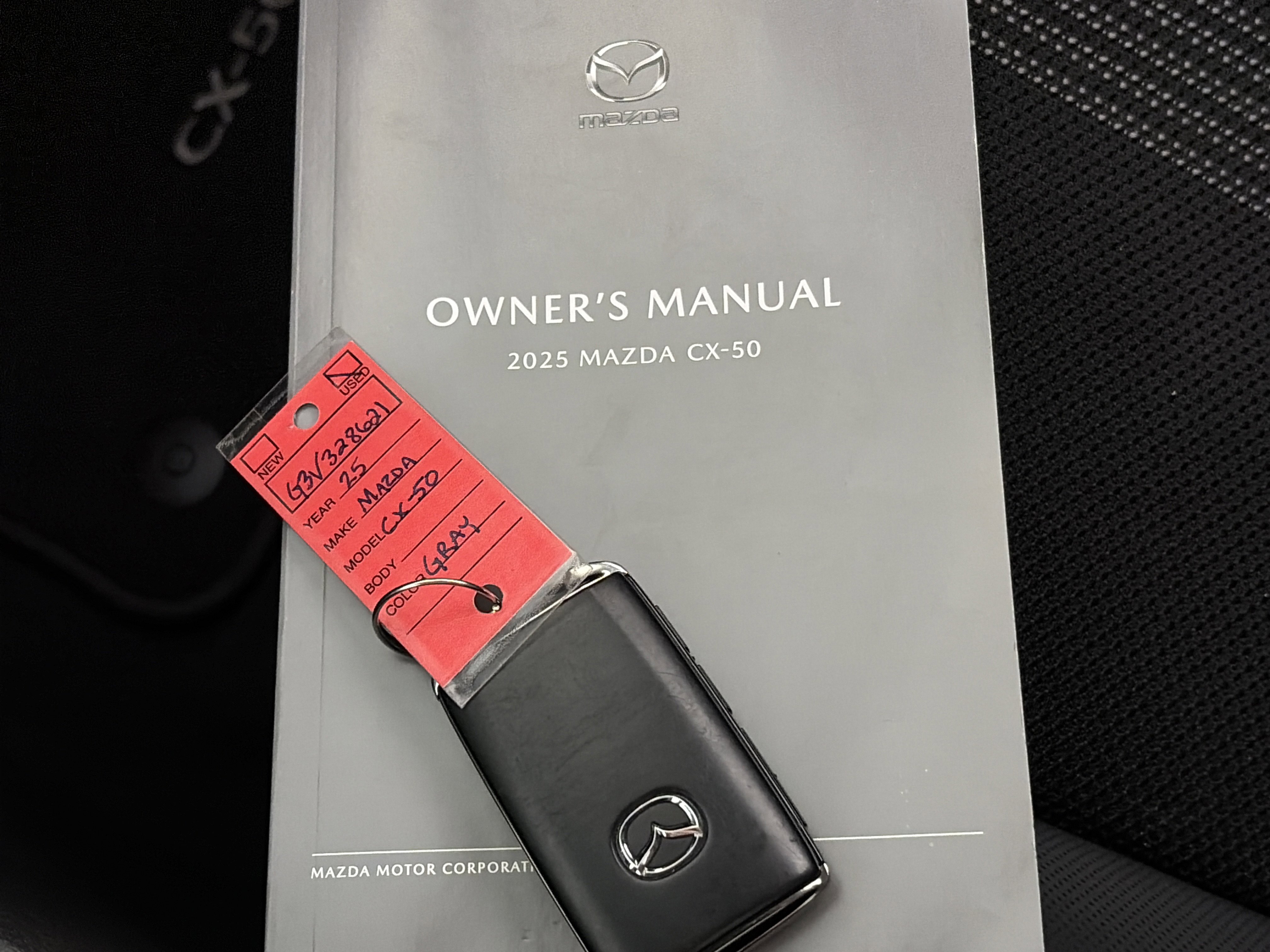 Used 2025 MAZDA CX-50 AWD 2.5 S w/ Premium Package image 32