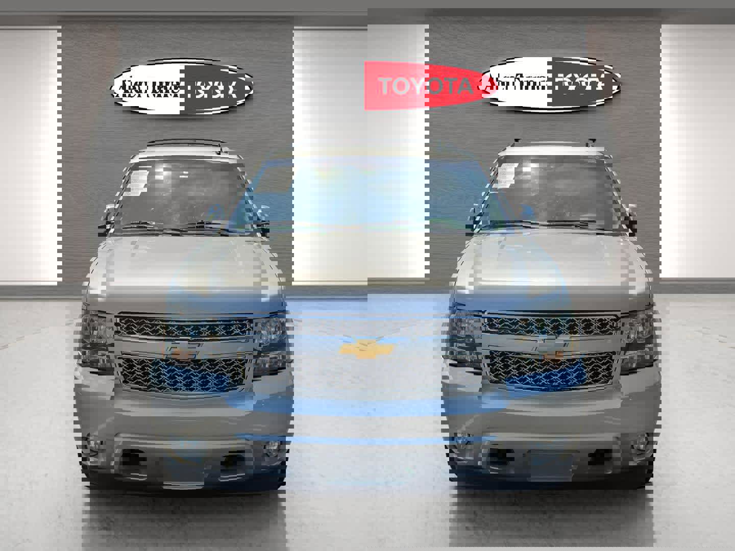 Used 2014 Chevrolet Tahoe LTZ RWD image 4