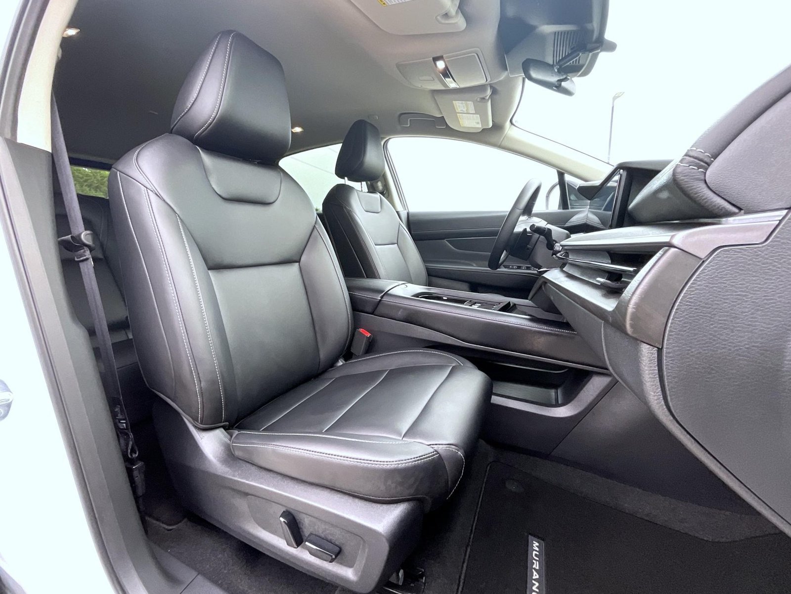 Certified 2025 Nissan Murano SV AWD/4WD image 17