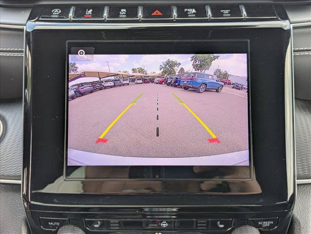 Used 2023 Jeep Grand Cherokee L Laredo AWD/4WD image 13