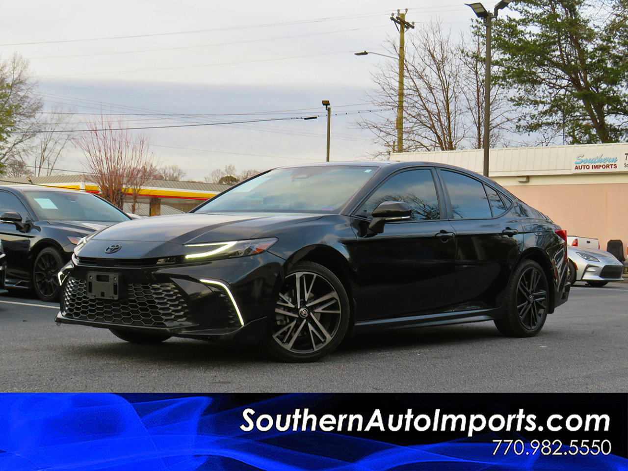 Used 2025 Toyota Camry XSE video 1