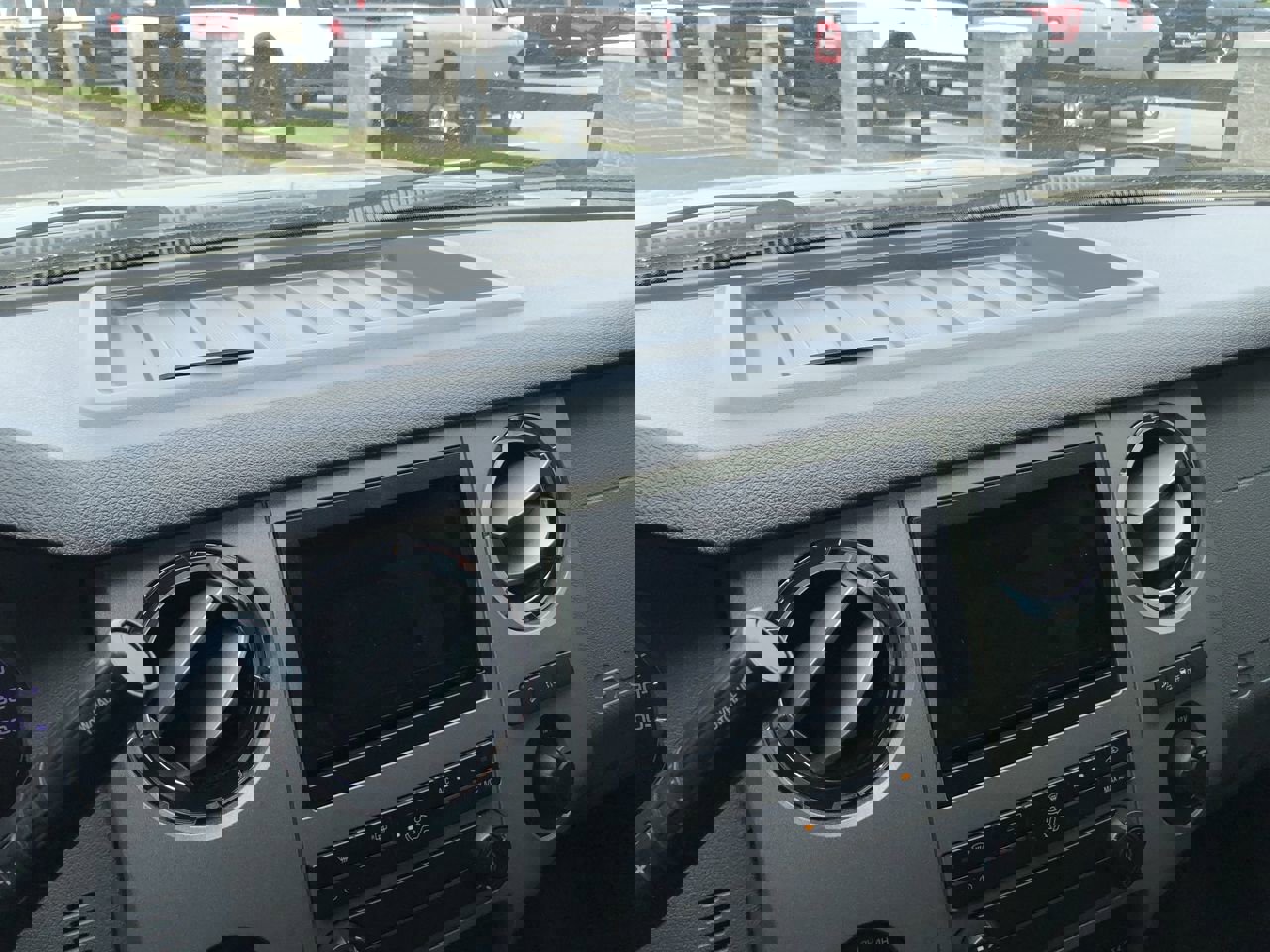 Used 2015 Ford F250 XLT w/ XLT Premium Package image 27