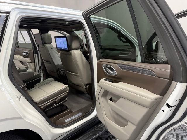 Used 2021 GMC Yukon SLT w/ SLT Premium Package image 27