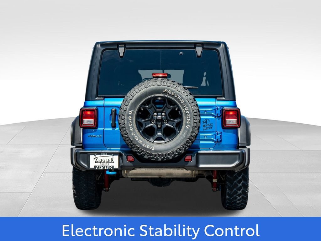Used 2023 Jeep Wrangler Unlimited w/ Cold Weather Group AWD/4WD image 6