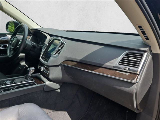Used 2019 Volvo XC90 T5 Momentum w/ Protection Package Premier image 20
