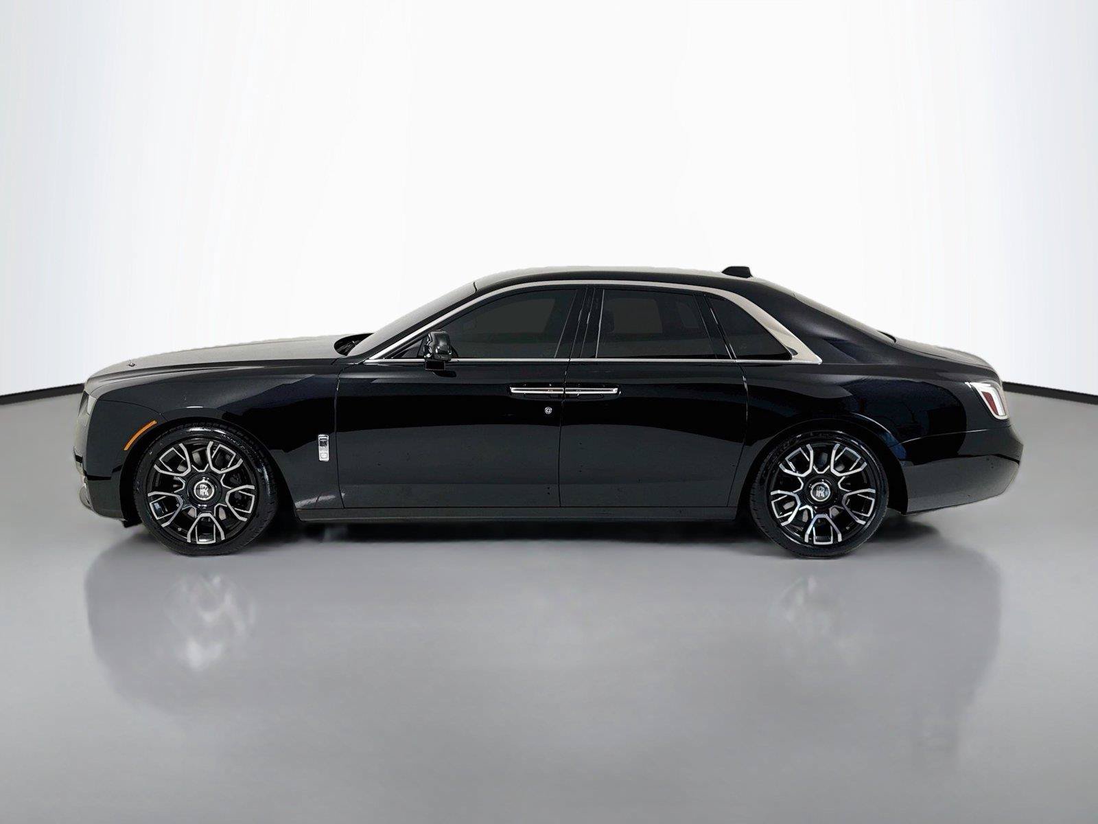 Used 2025 Rolls-Royce Ghost AWD/4WD image 10