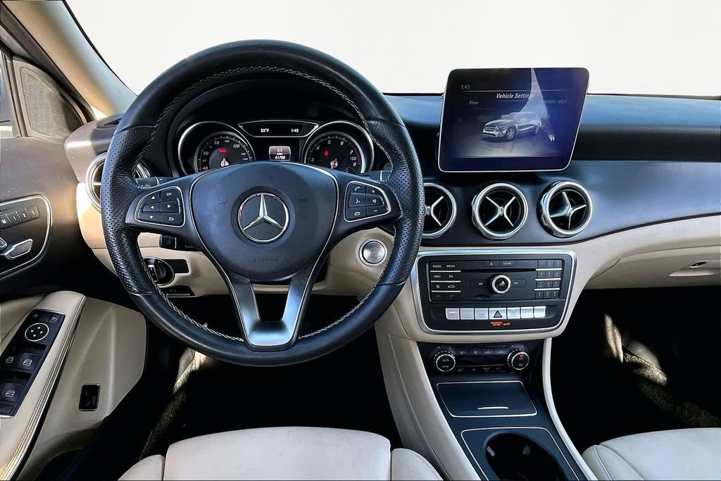 Used 2019 Mercedes-Benz GLA 250 w/ Convenience Package image 8