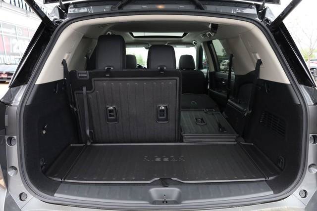 New 2026 Nissan Pathfinder Platinum AWD/4WD image 8