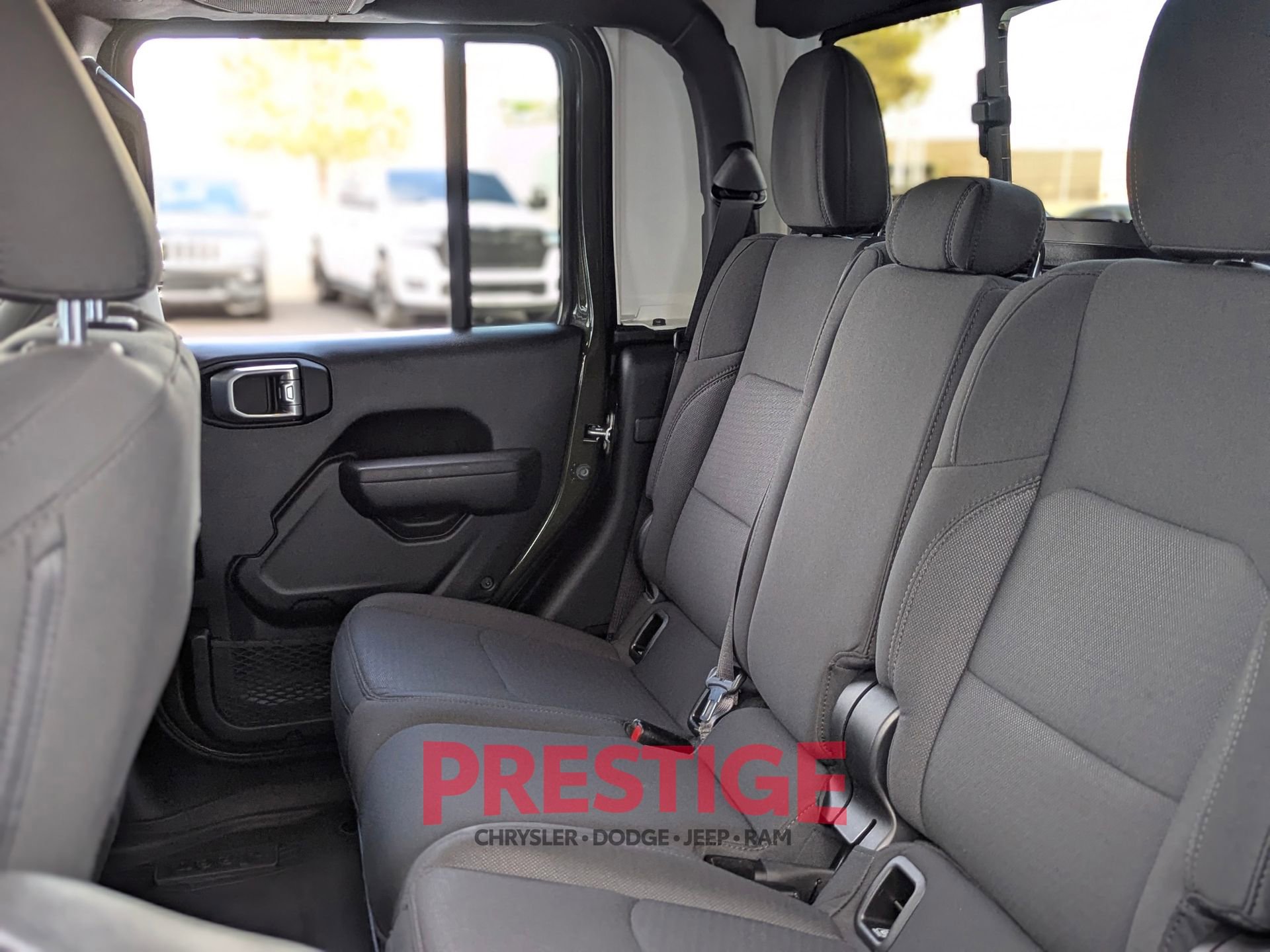 Used 2023 Jeep Gladiator Willys image 34