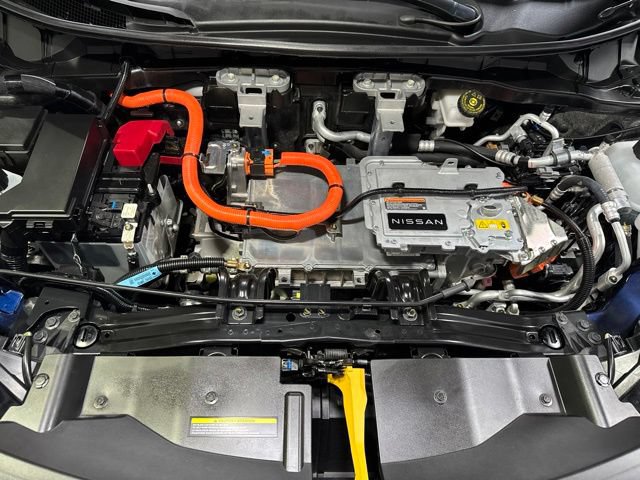 Used 2024 Nissan Ariya AWD image 9