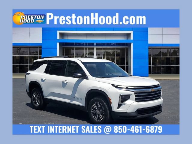 Certified 2025 Chevrolet Traverse LT FWD image 1