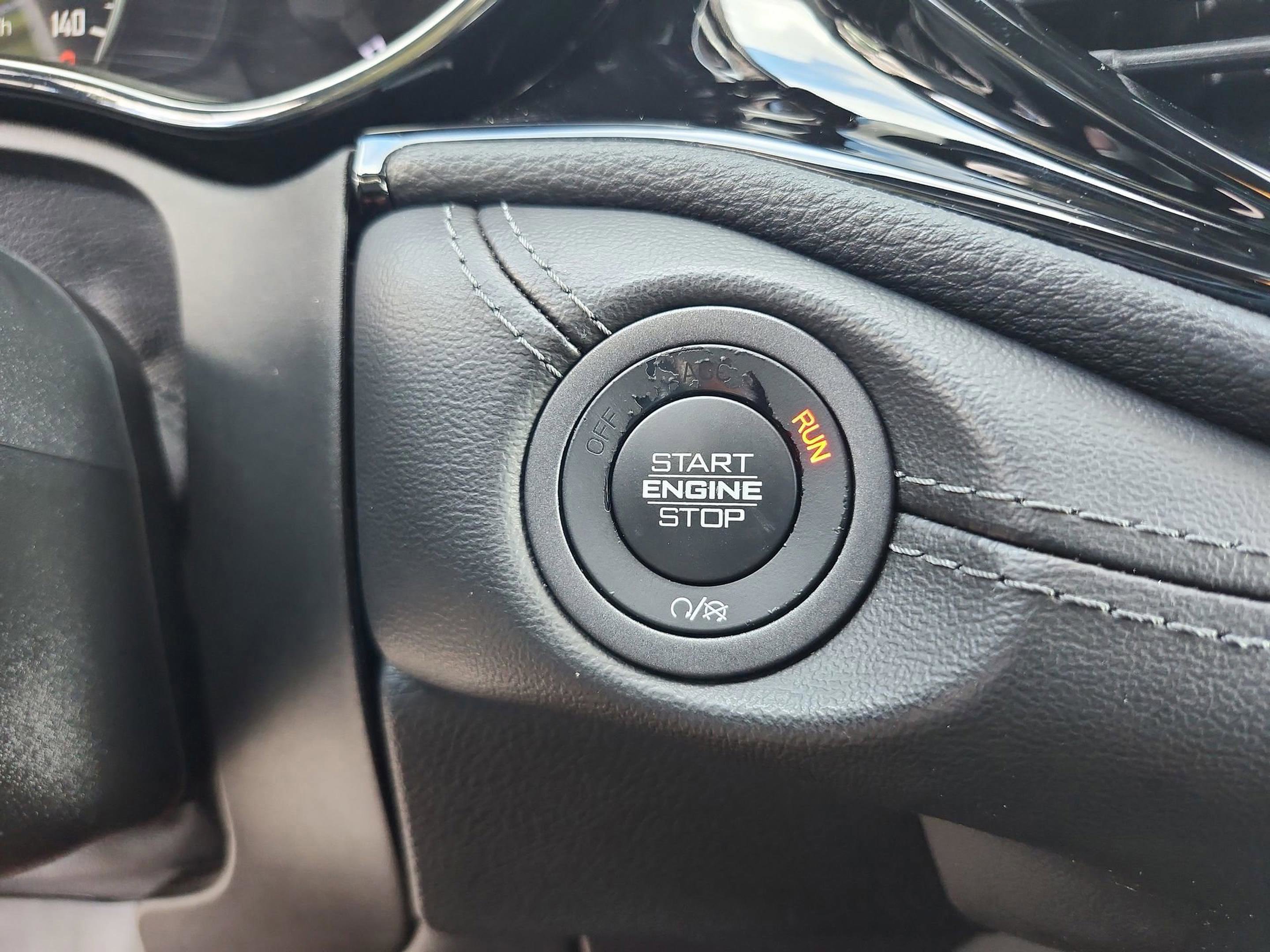 Used 2022 Dodge Durango GT image 29