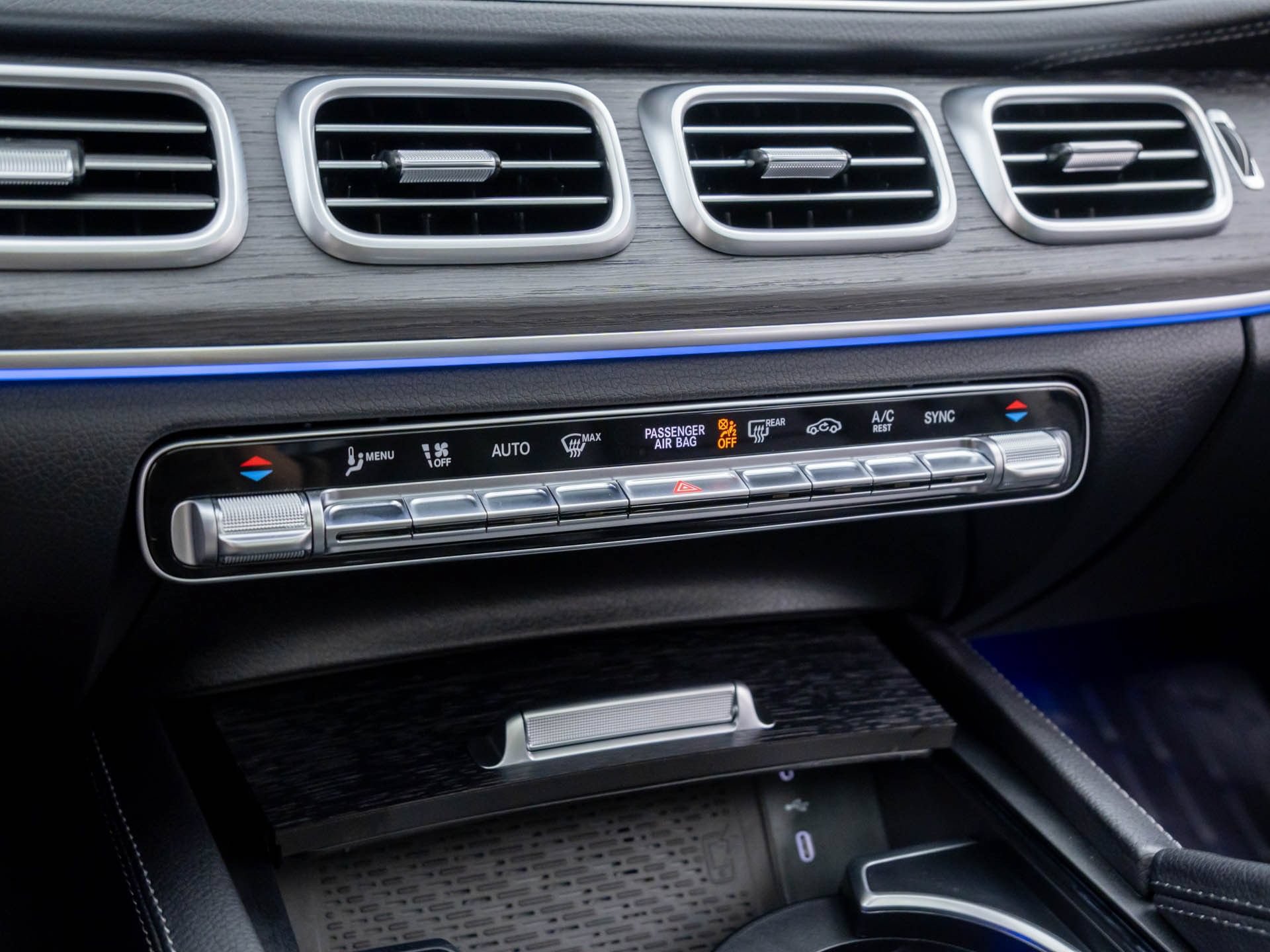 New 2026 Mercedes-Benz GLS 450 4MATIC image 26
